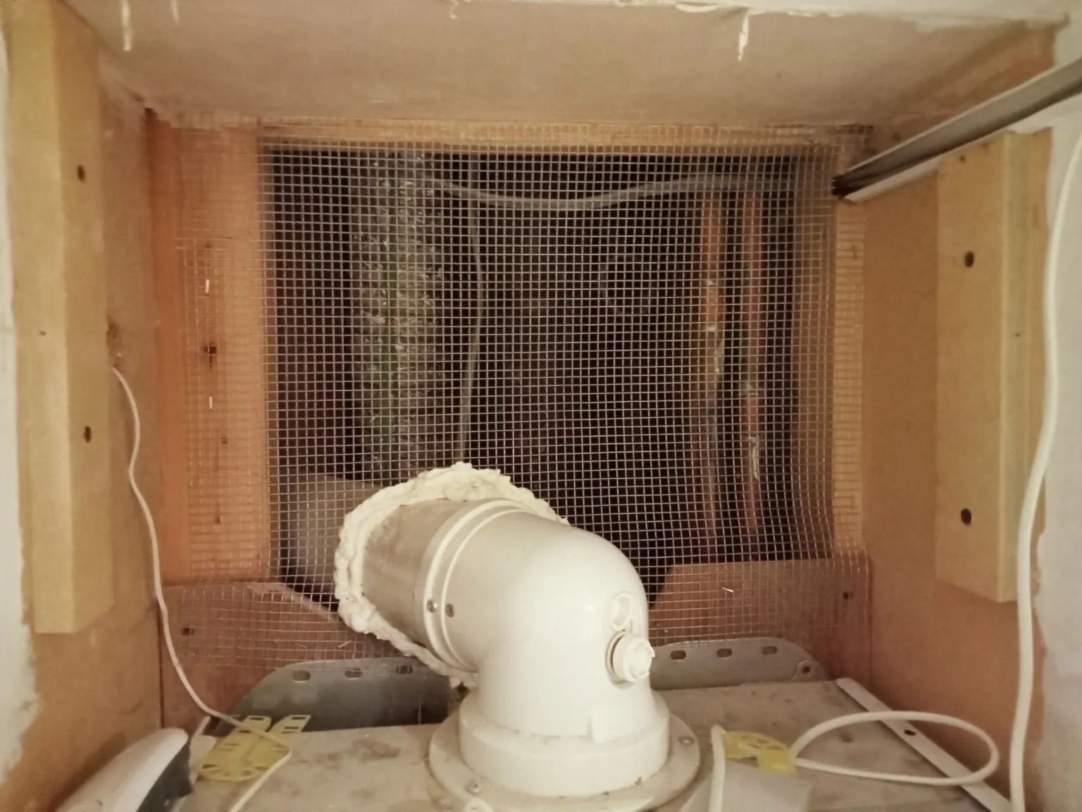 Steel mesh rodent proofing